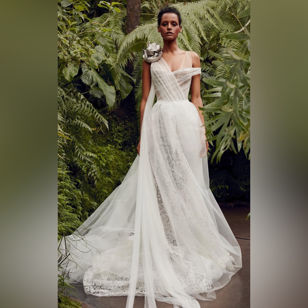 Vera Wang “Camelia” Wedding Dress and Veil